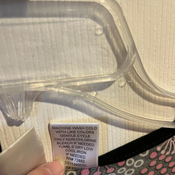 Fashion Bug Geometric Floral Print Blouse Red Pink Black Medium - Picture 2 of 6